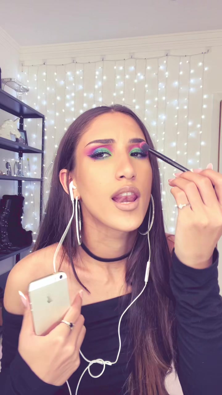 @victoriarosac