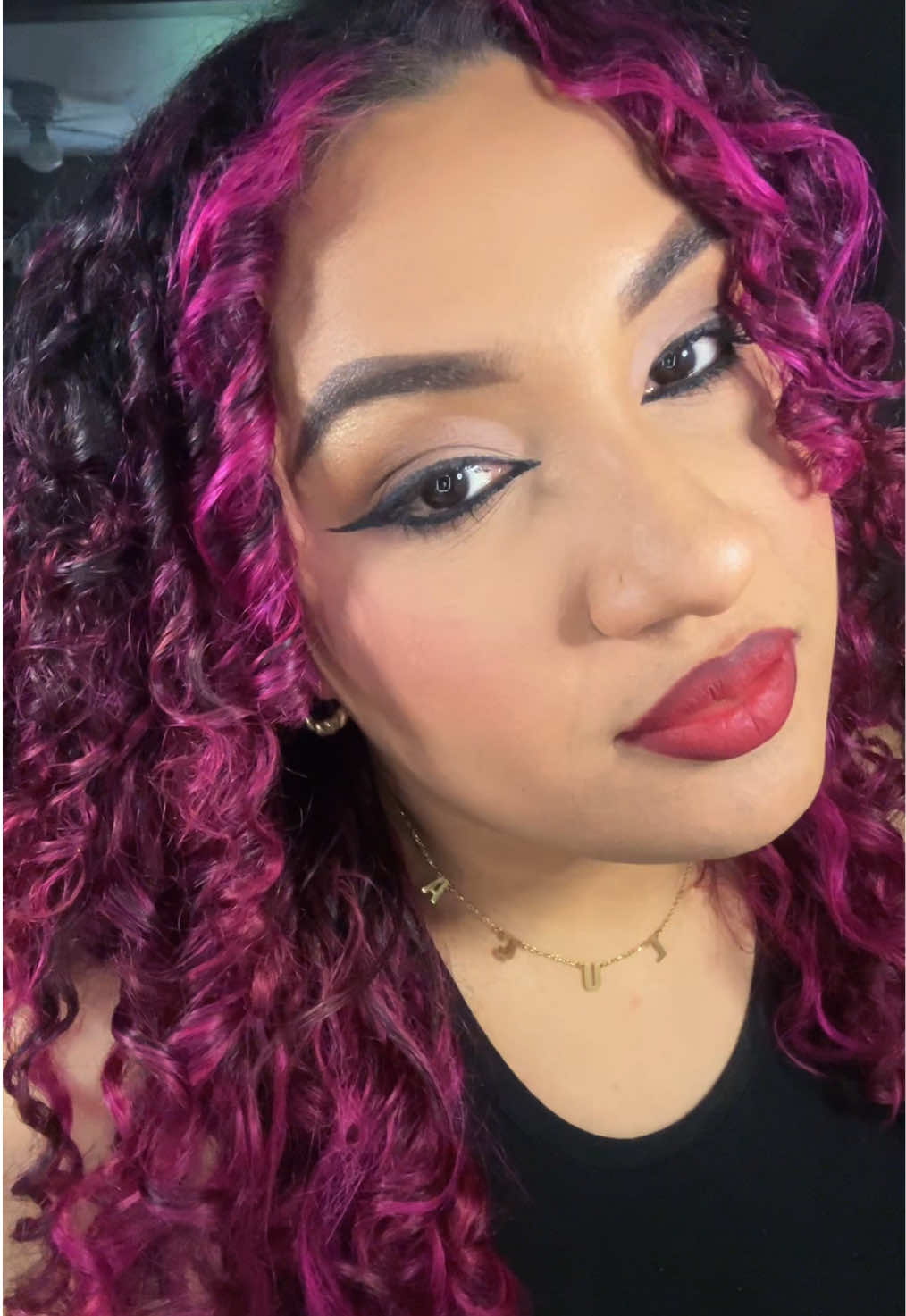 @Valerie | MAKEUP + MOMMY