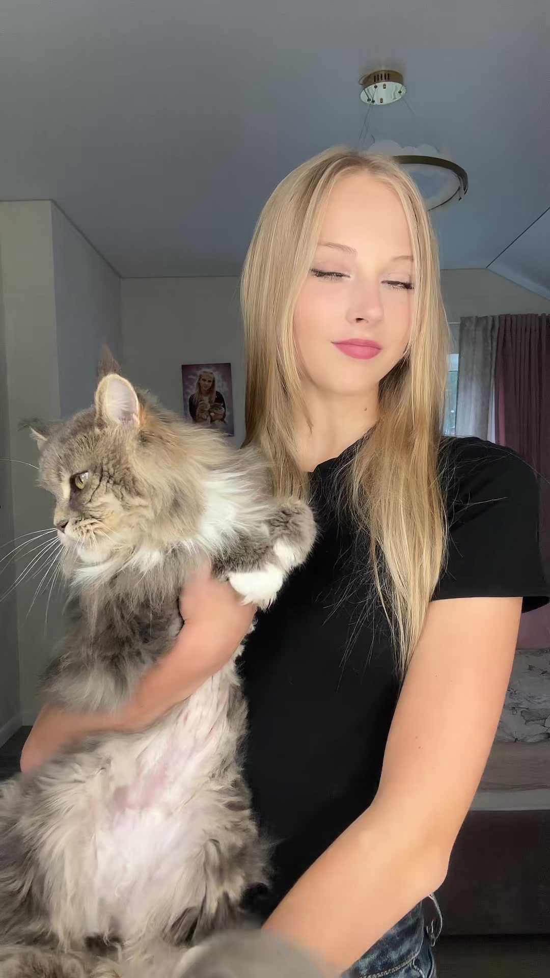 @Алинка Блондинка ྀིྀི