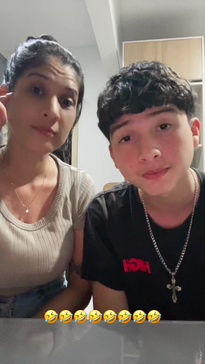 @Fam&iacute;lia da Com&eacute;dia💙