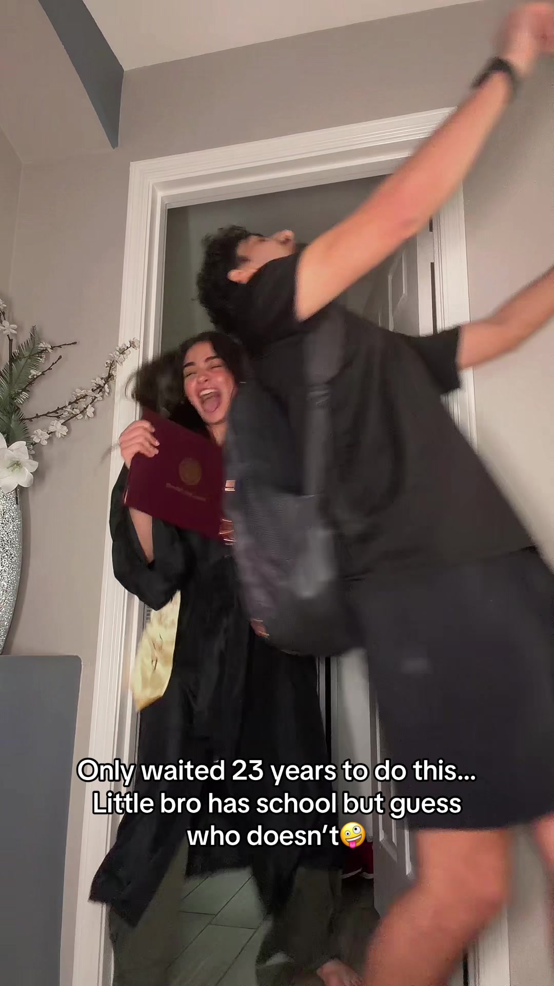 @Lala