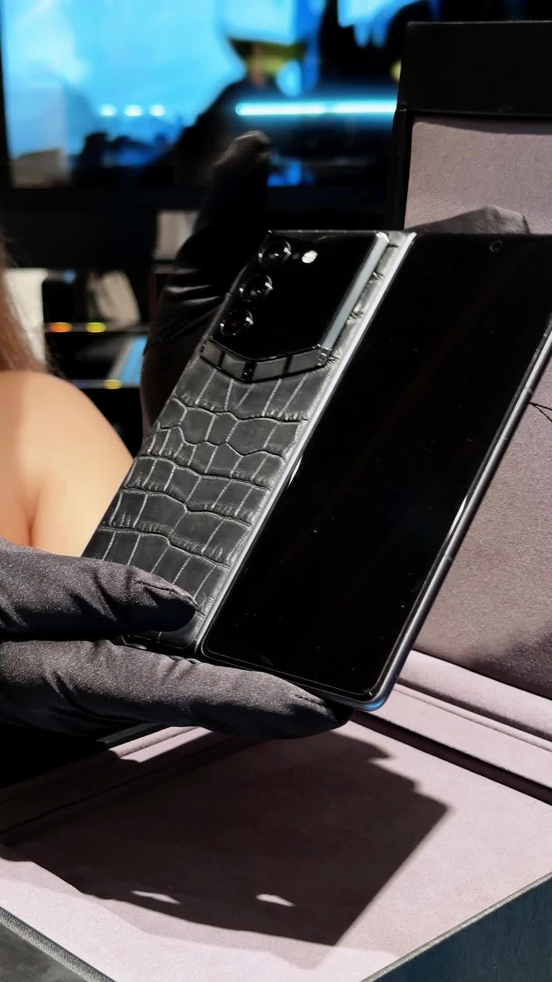 @VERTU OFFICIAL-US