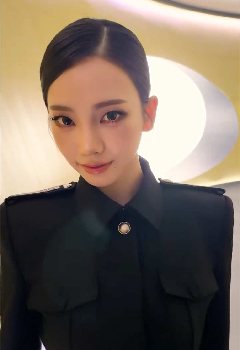 @☺︎