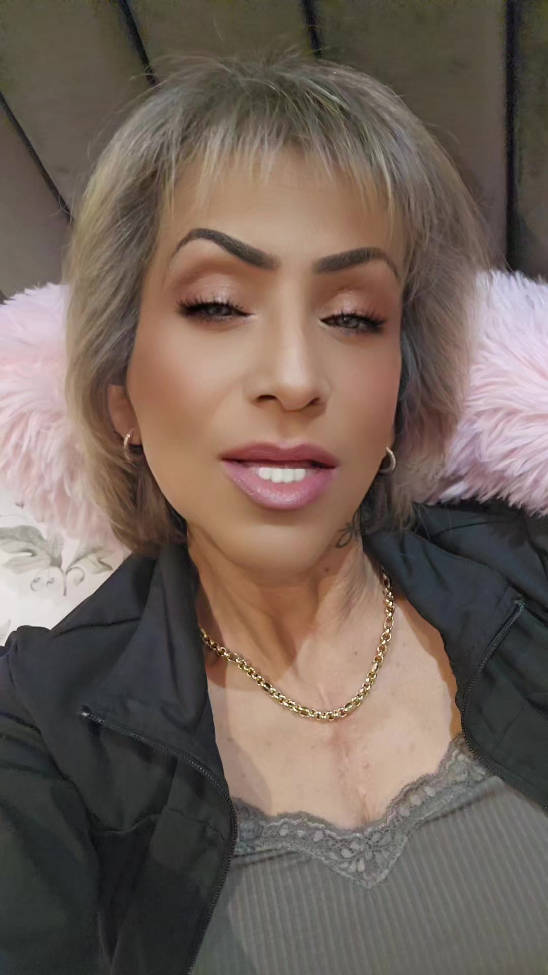 @Dee