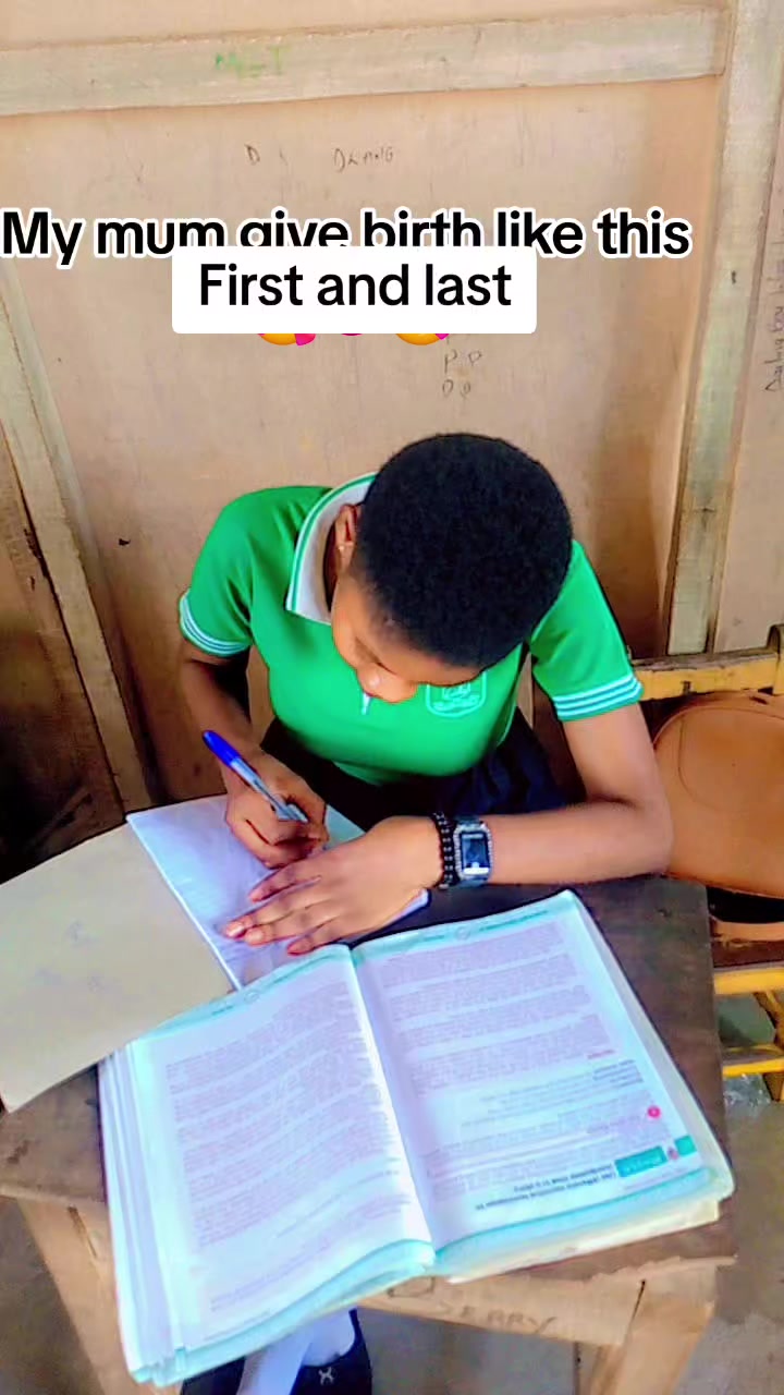 @Akhosua 💞💞Thelly Bae🥰🥰🤩