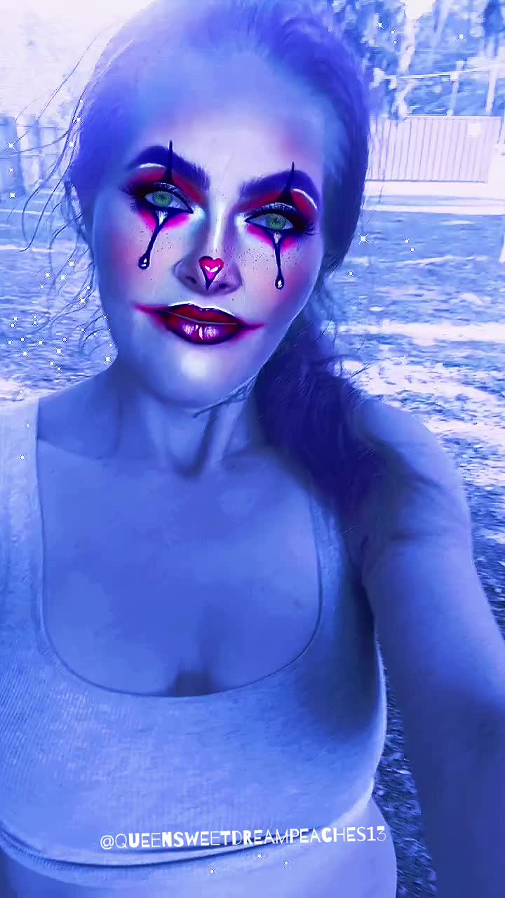 @QueenSweetDreamPeaches13