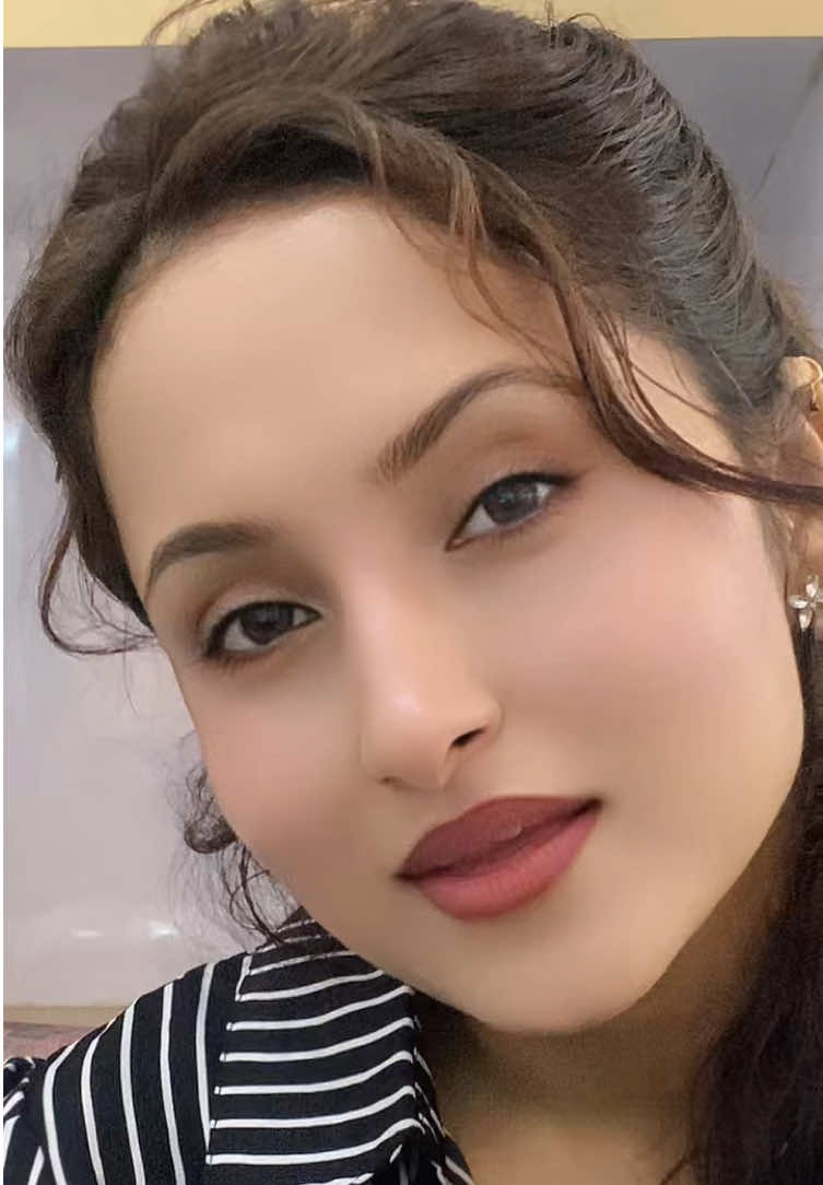 @Binita_poudel🦋officials🧿🧿🫶