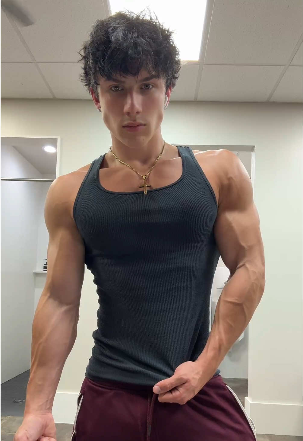 @d33jaee_lifts