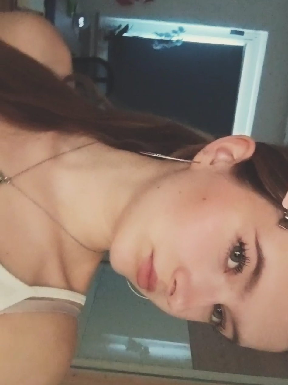 @Eliiii