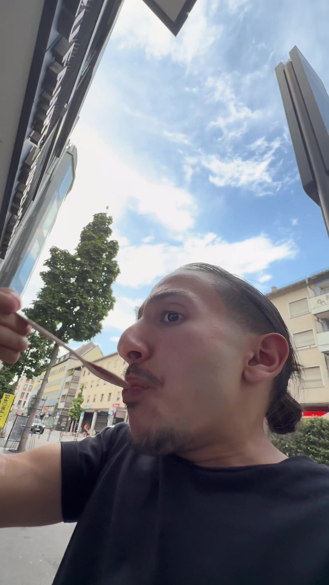 @Yusi