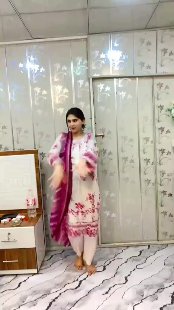 @Zoya dance