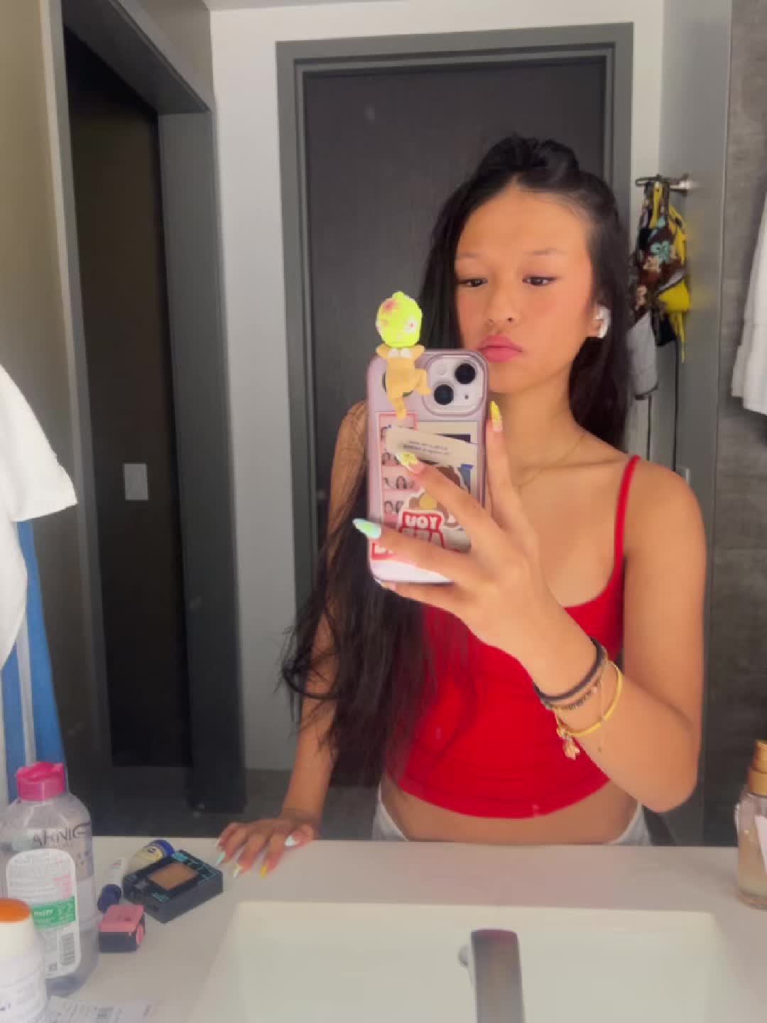 @buymestarbucks