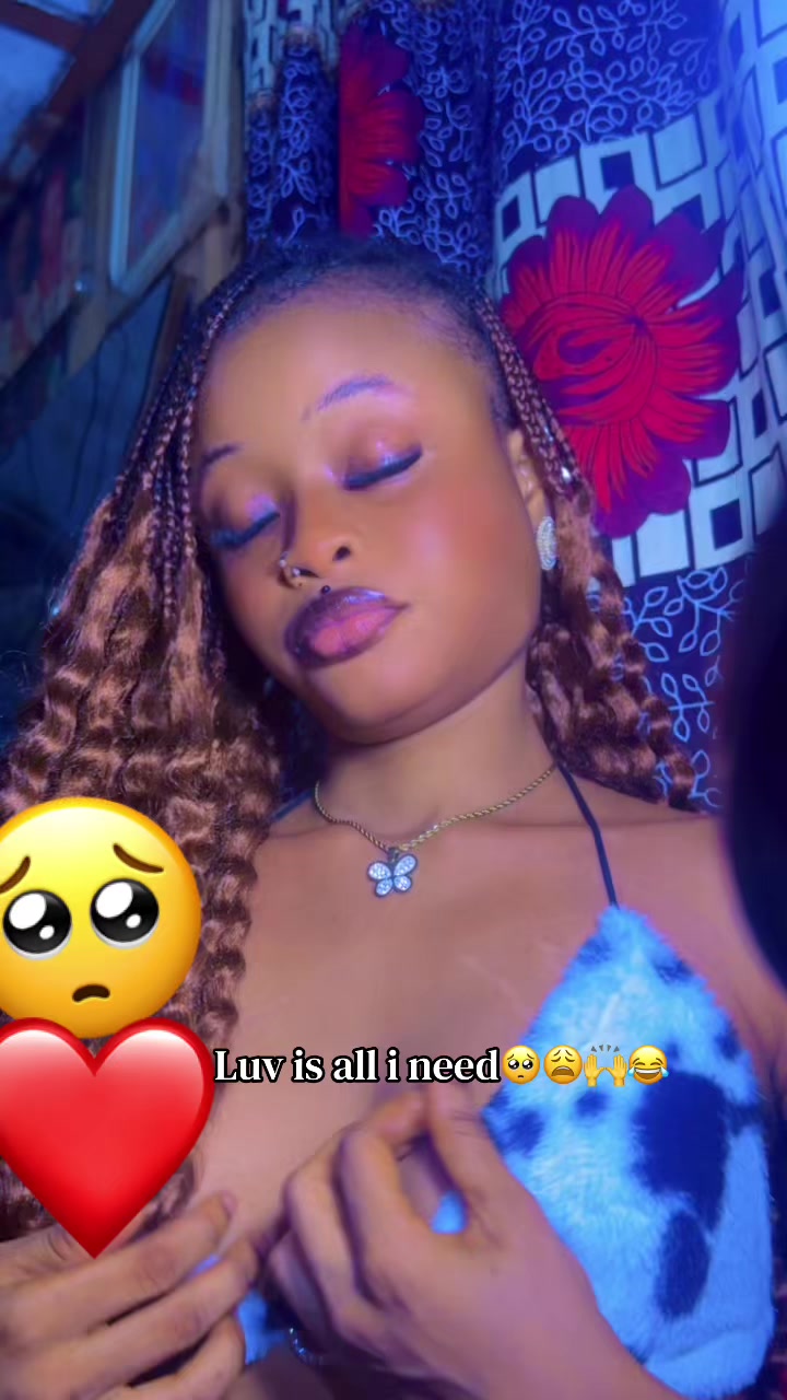 @prettyylaurakoroma