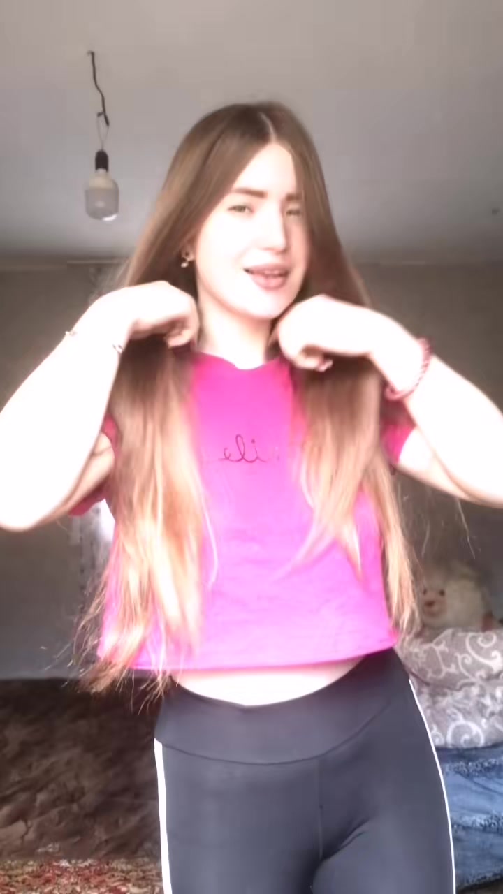 @Мирка😈🥰