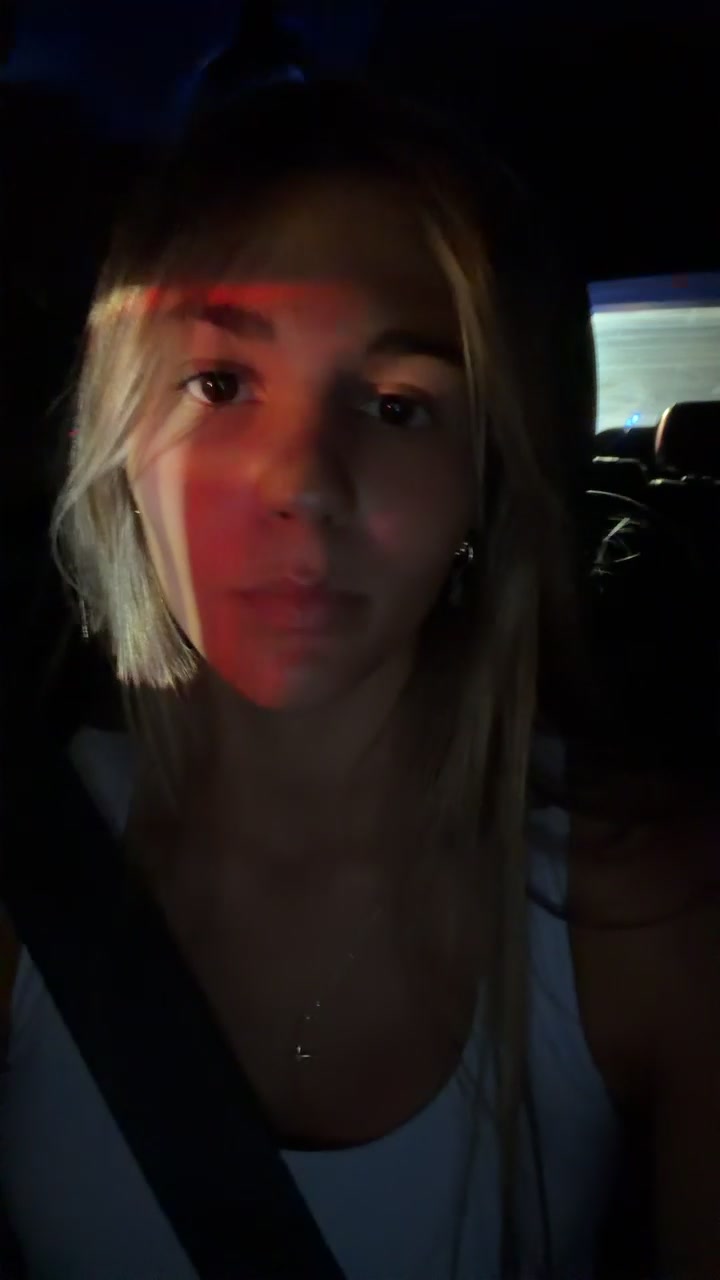 @😻