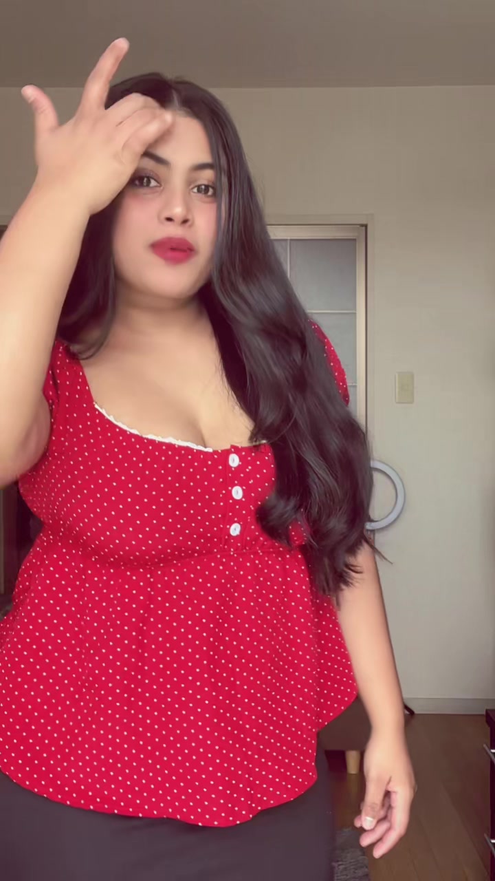 @Divya ᥫ᭡✨