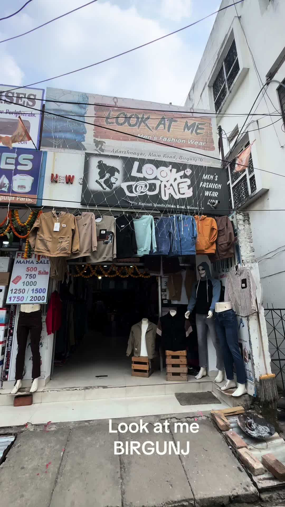 @L👀K_@_ME_👕👖🛍️
