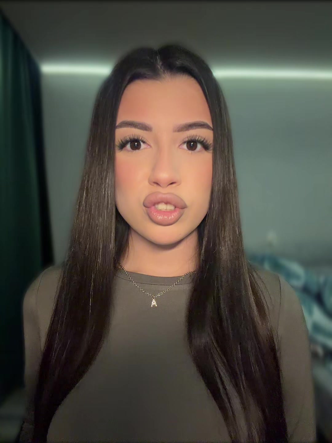 @kostnikovva