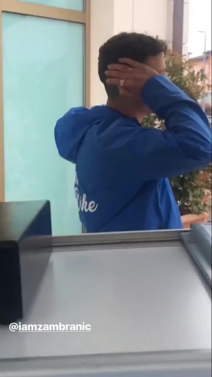 @seri_devito_