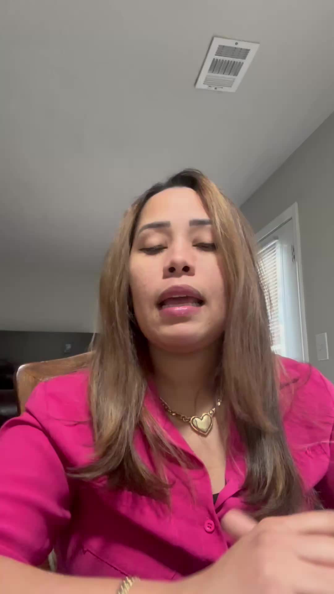 @Lolaemprende