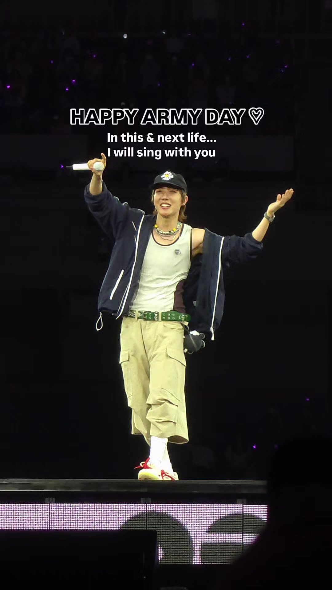 @lewviii l kpop & travel