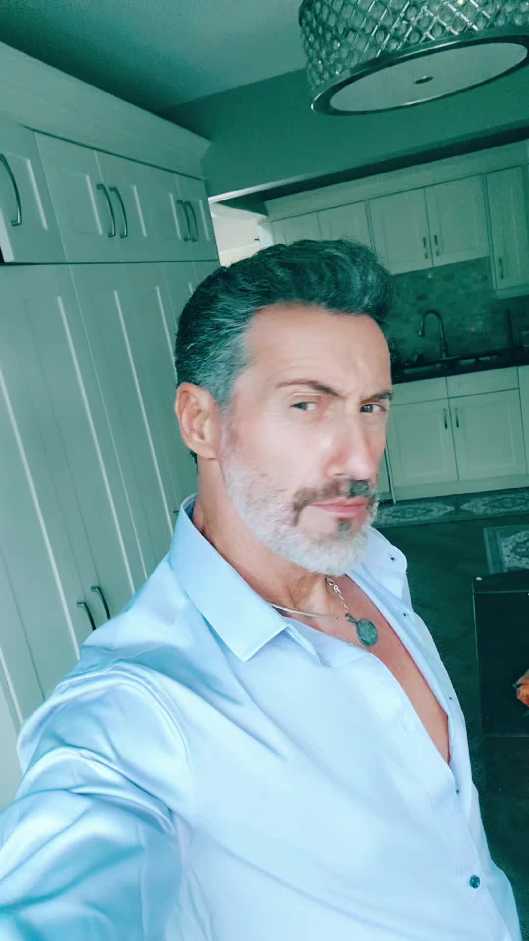 @Antonio/ touch me softly