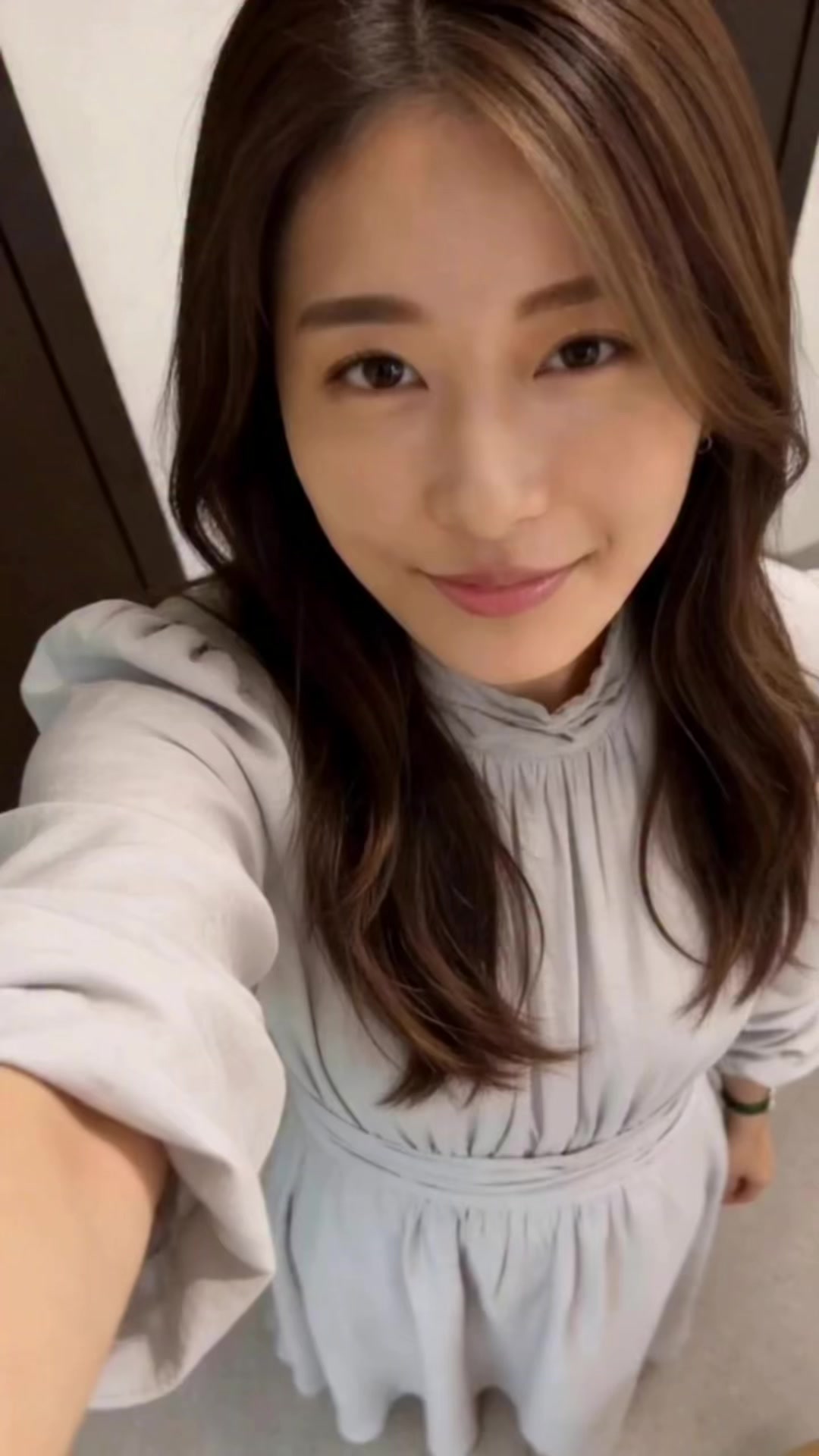 @笑いと目を