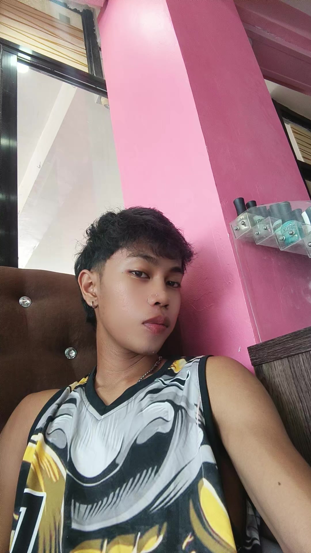 @ny G