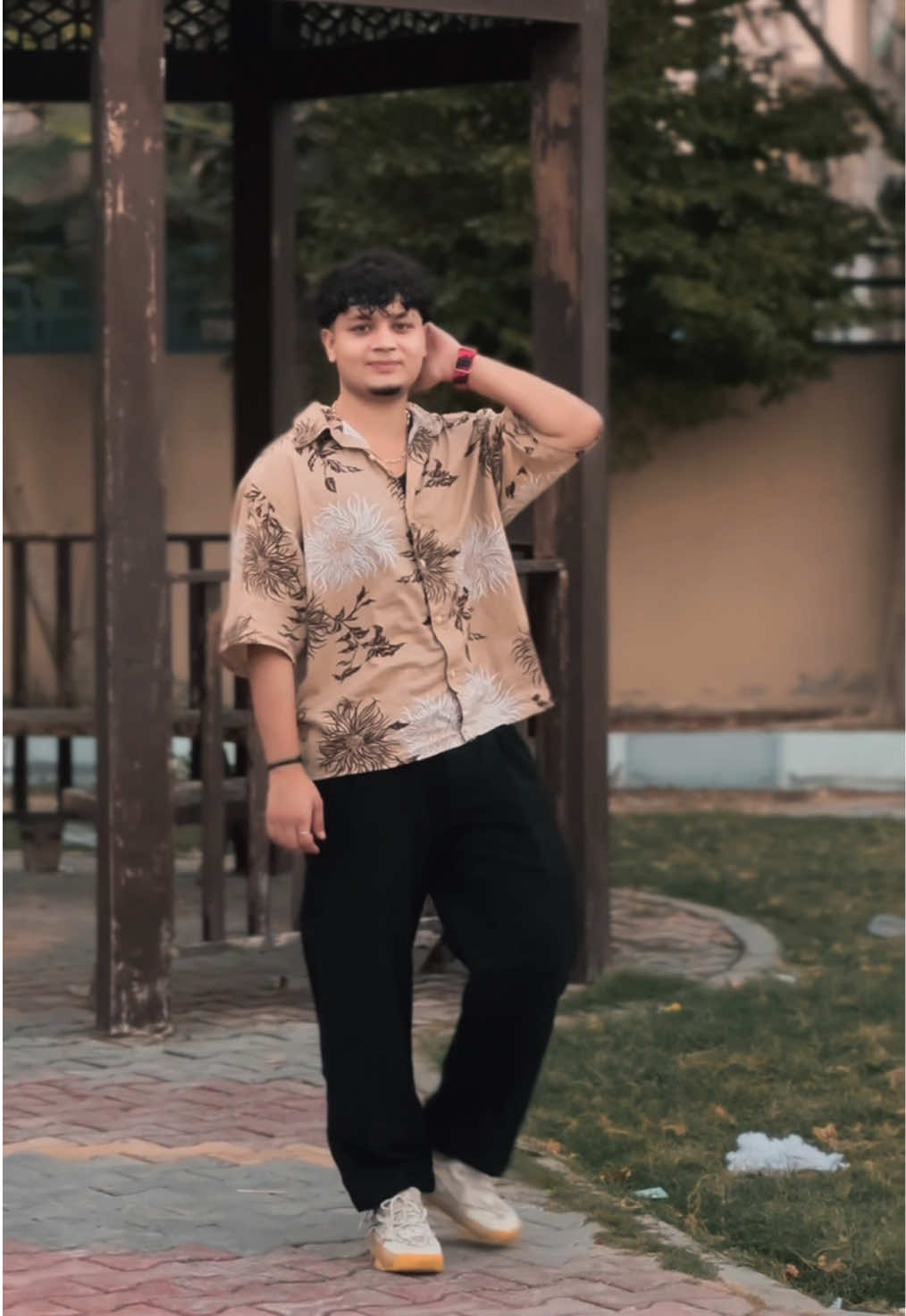 @شاہ 👑💸