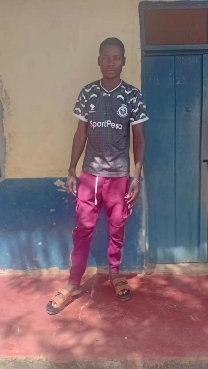 @muziri