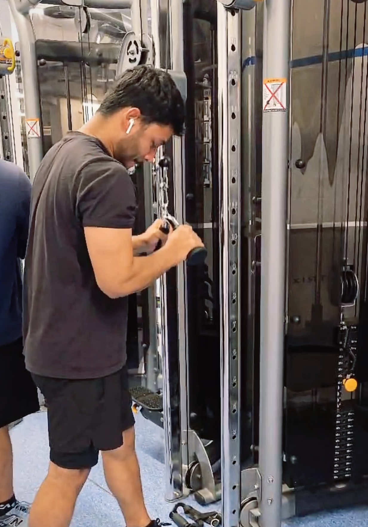 @Ruhin Razz