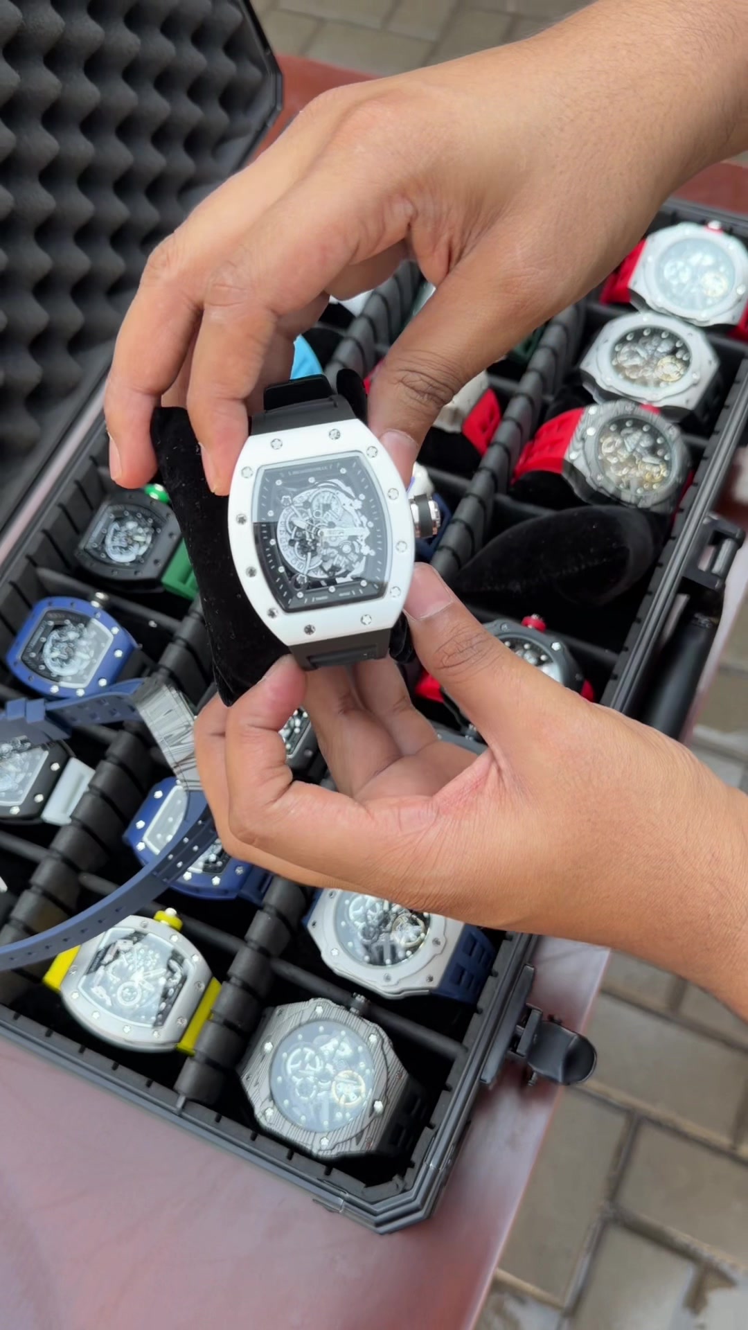 @Watch World