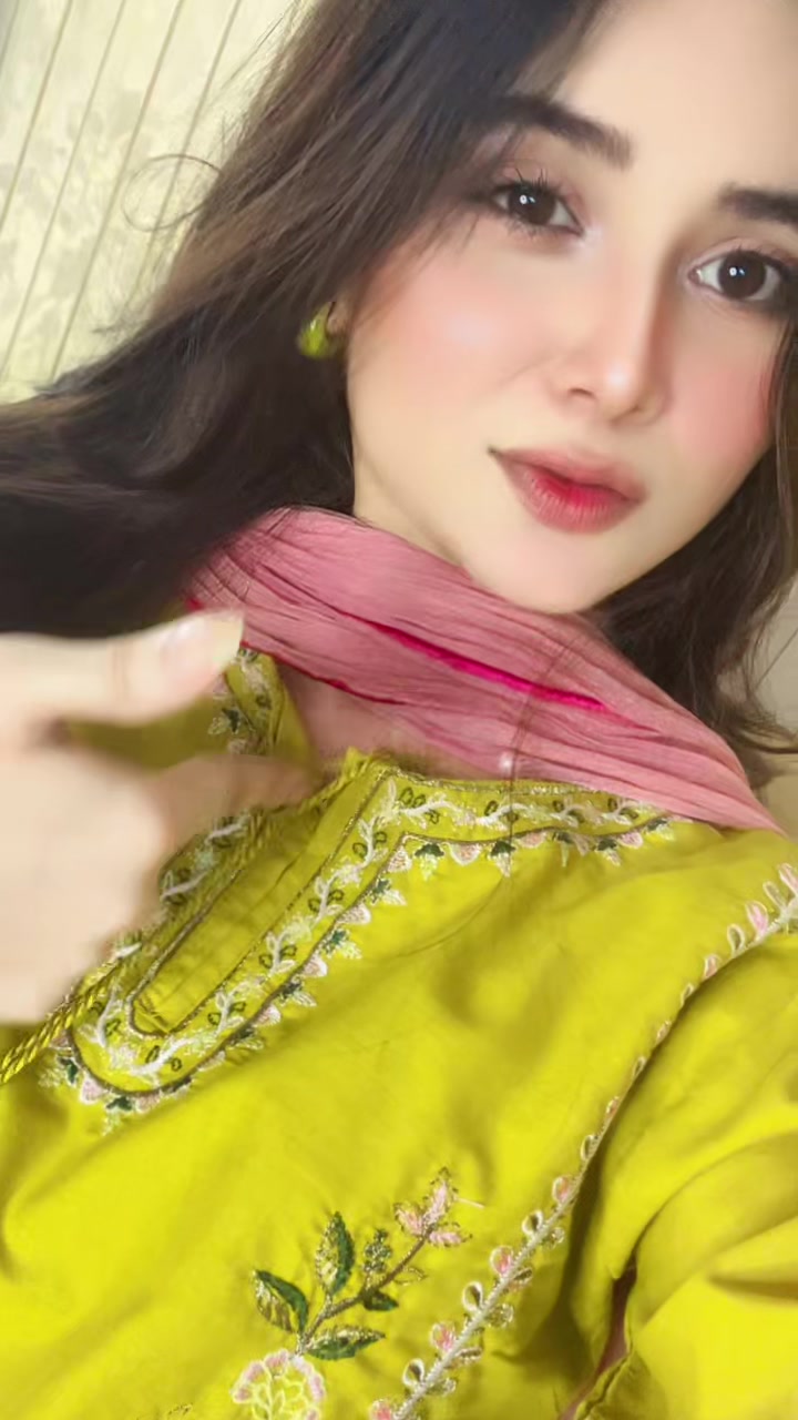 @Emaan🕊️✨