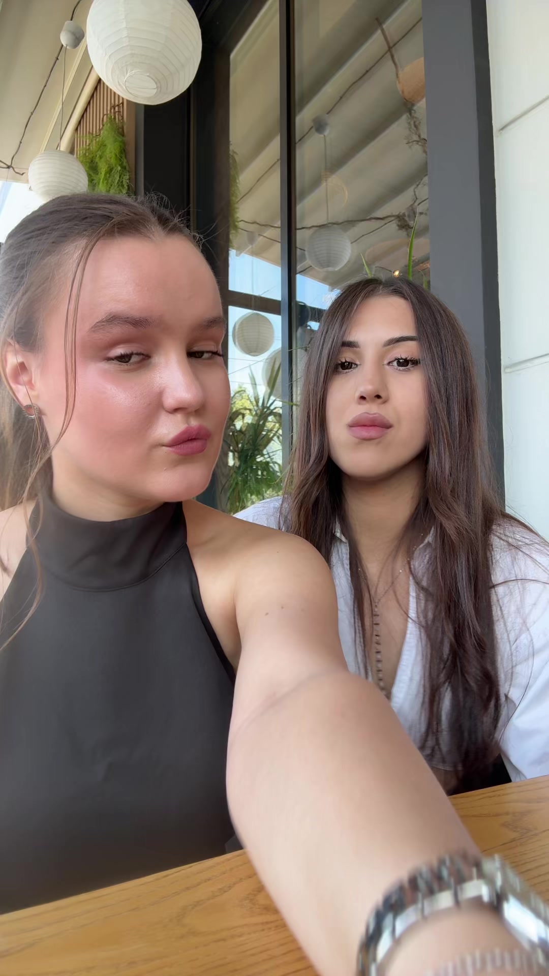 @lana:)