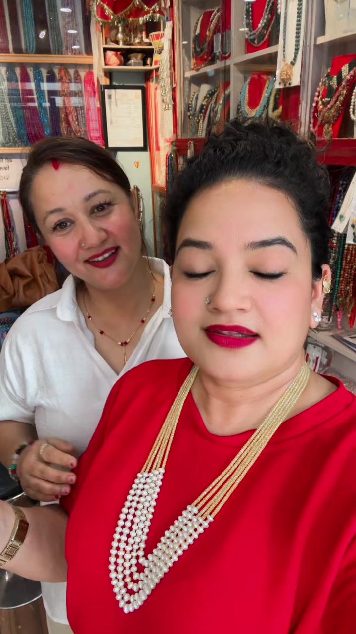 @🧿Divya thakuri 🧿( designer )