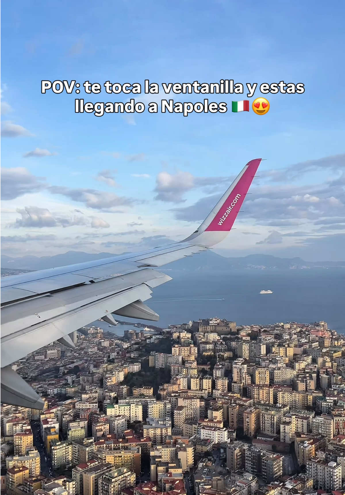 @Cami | Travel & Work