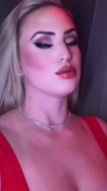 @karina_roses🥀