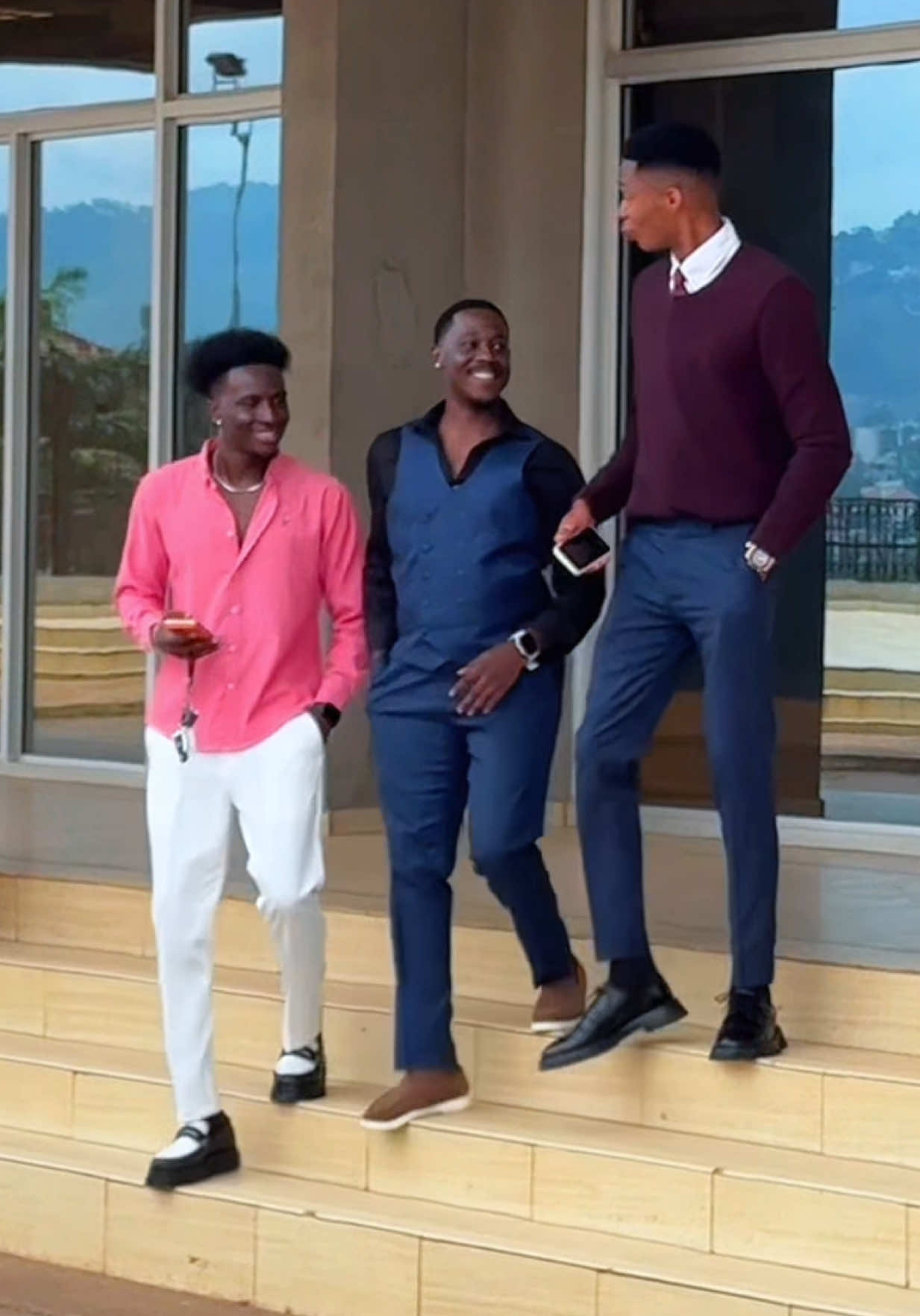 @LE M&Eacute;TISSE NOIR 🇨🇲