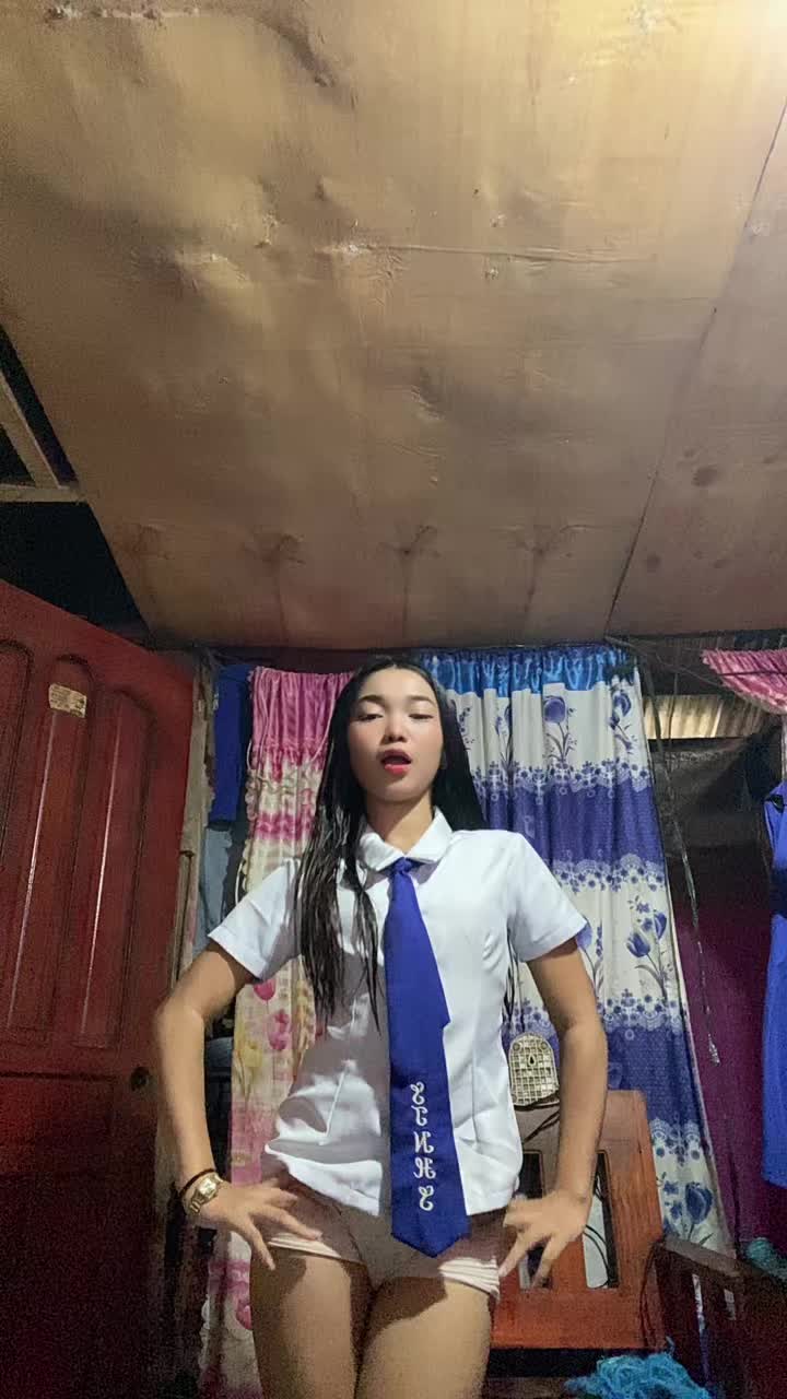@thisishyacinth