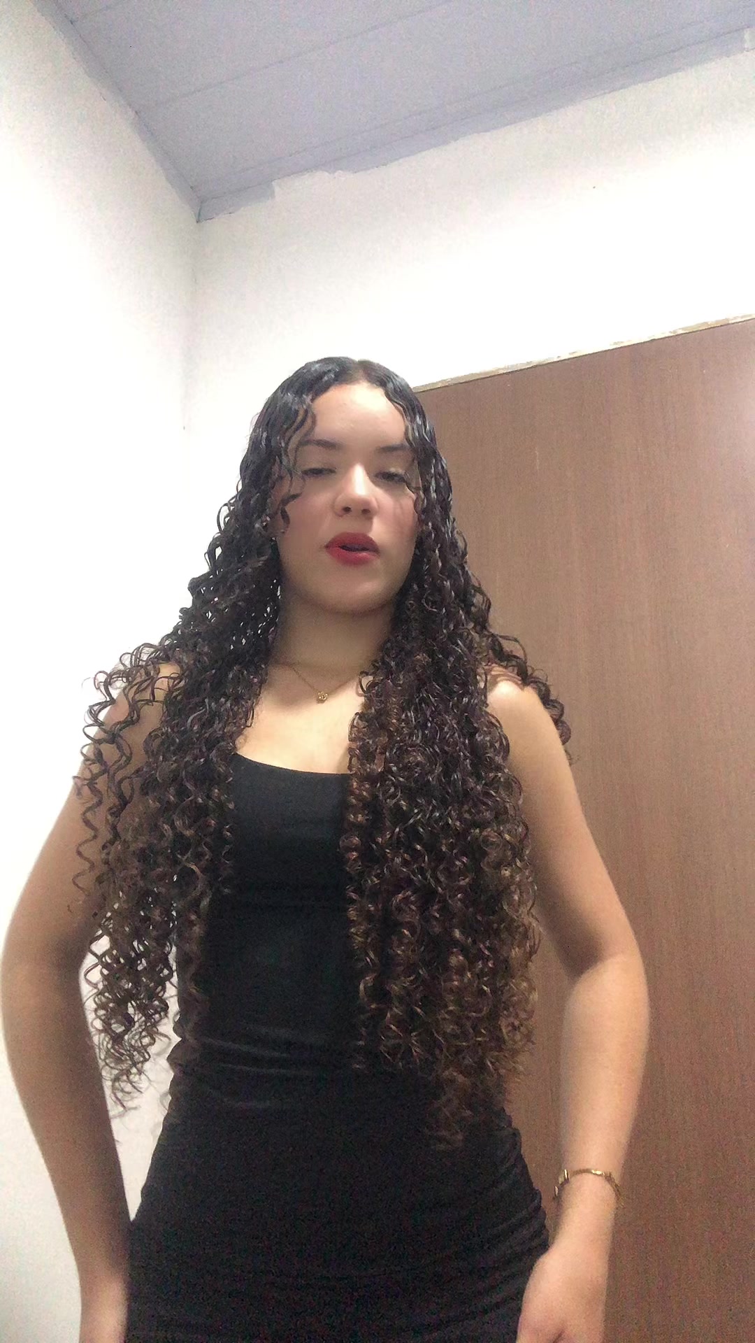 @thaynalais48