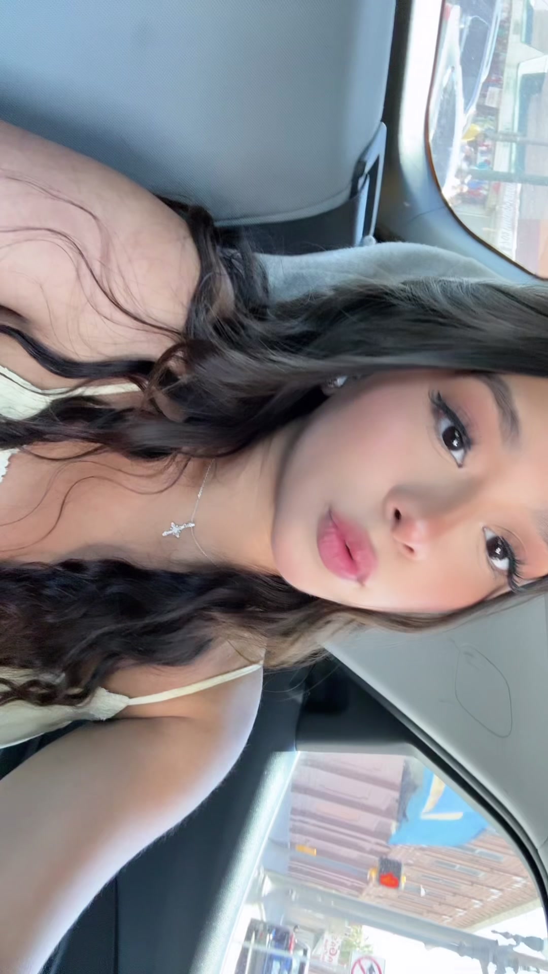 @kvlyre