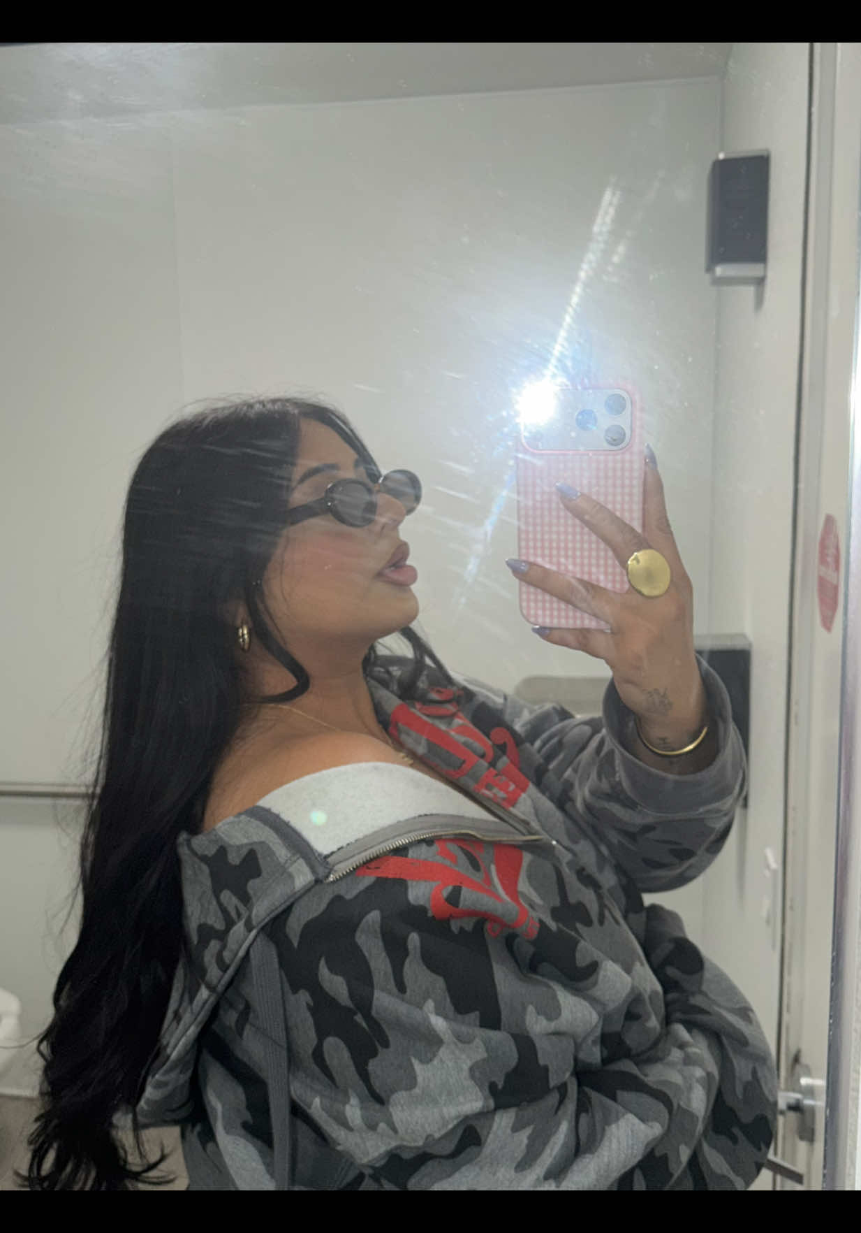 @LizzCastles ♱