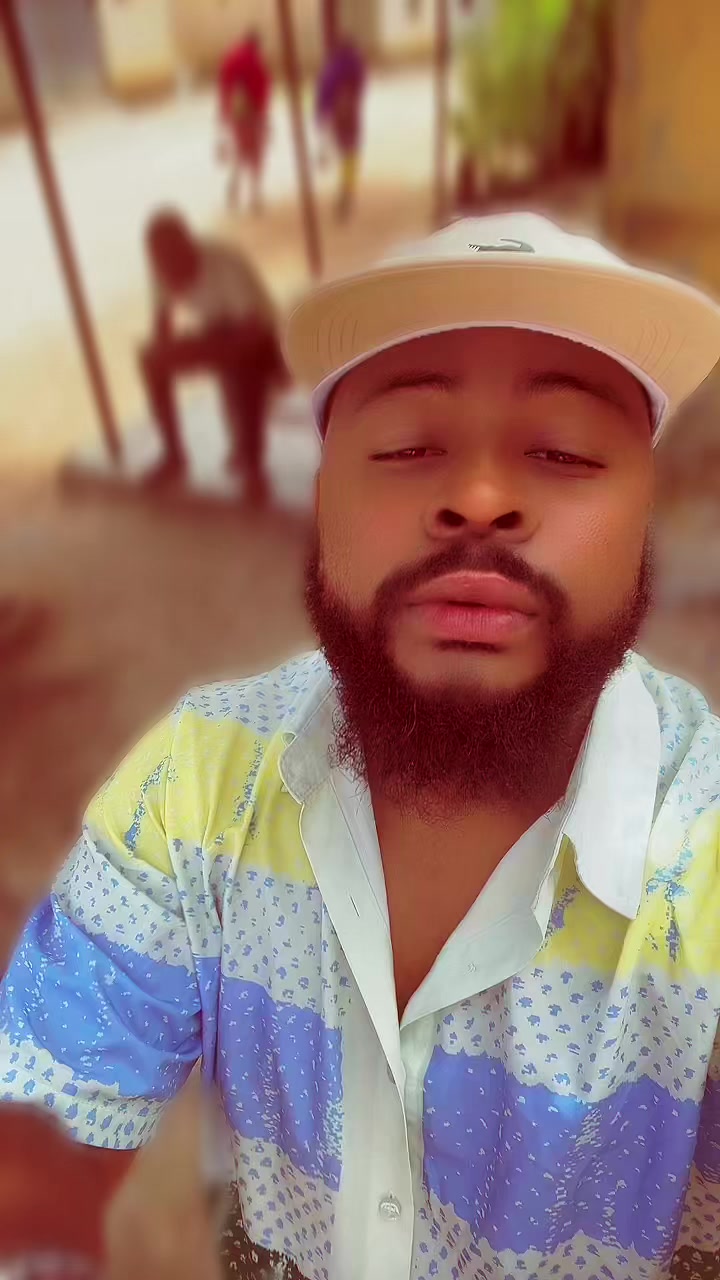 @DaMiLo🧨🐇