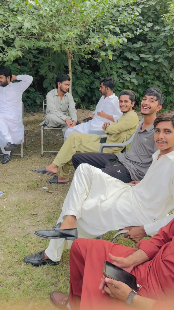 @King Of KhanewaL