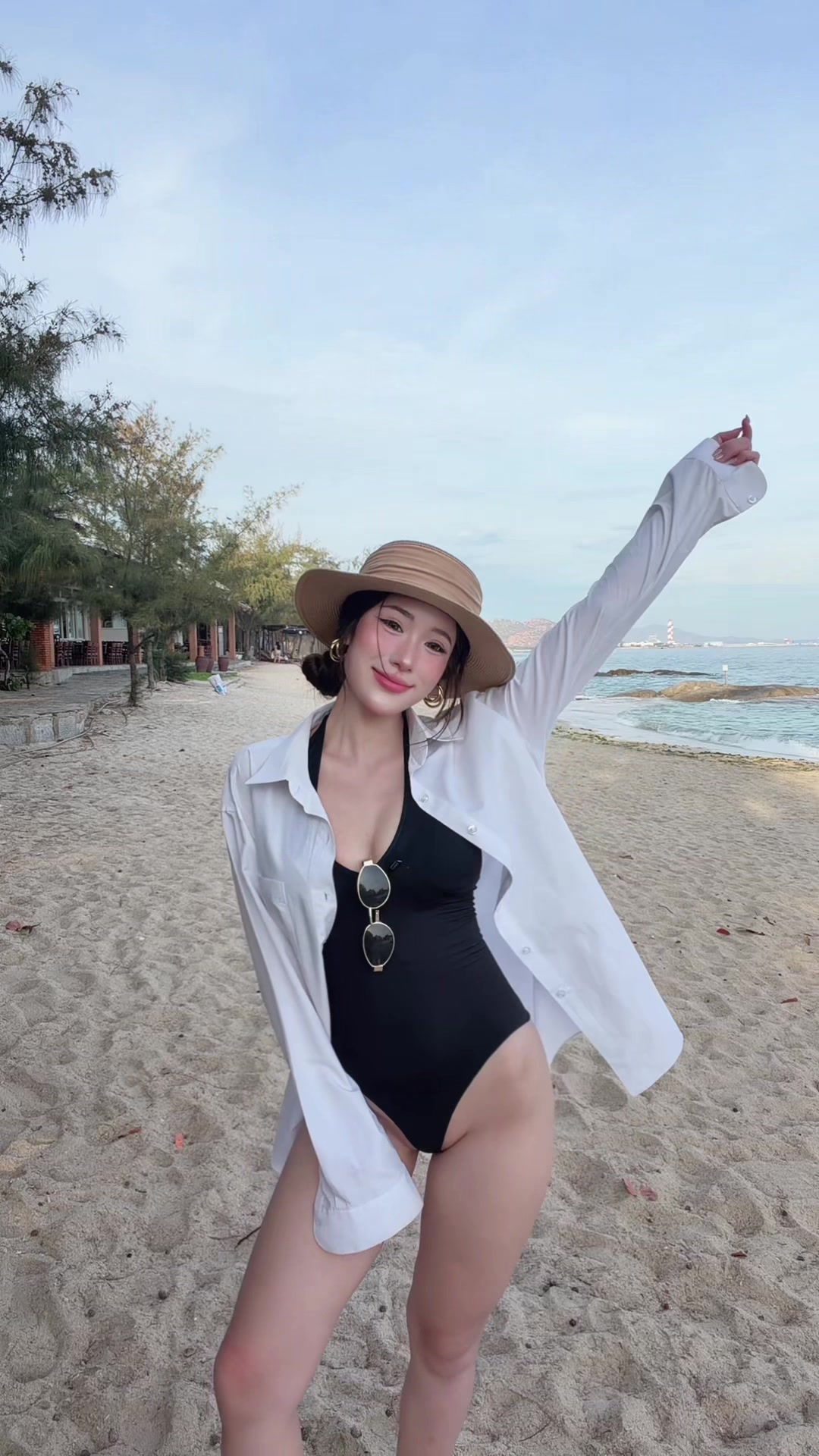 @Blingngoc (Phạm B&iacute;ch Ngọc)