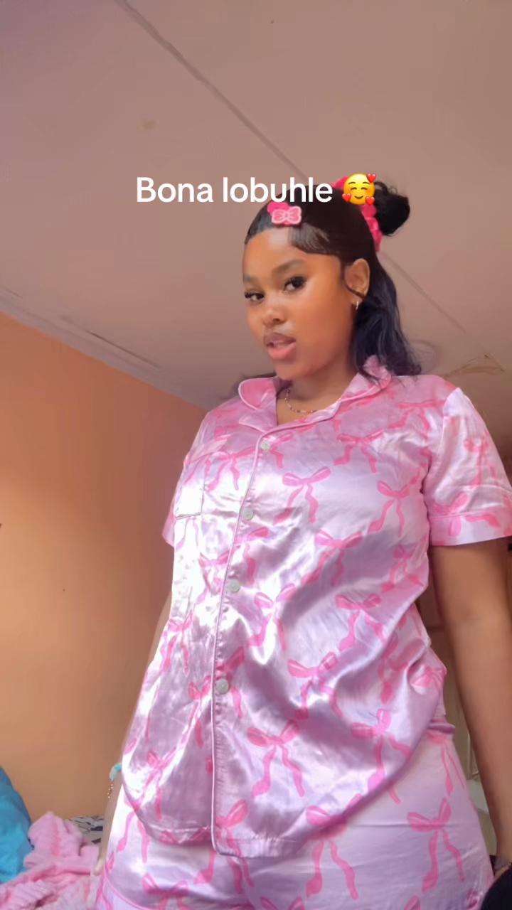 @🎀!