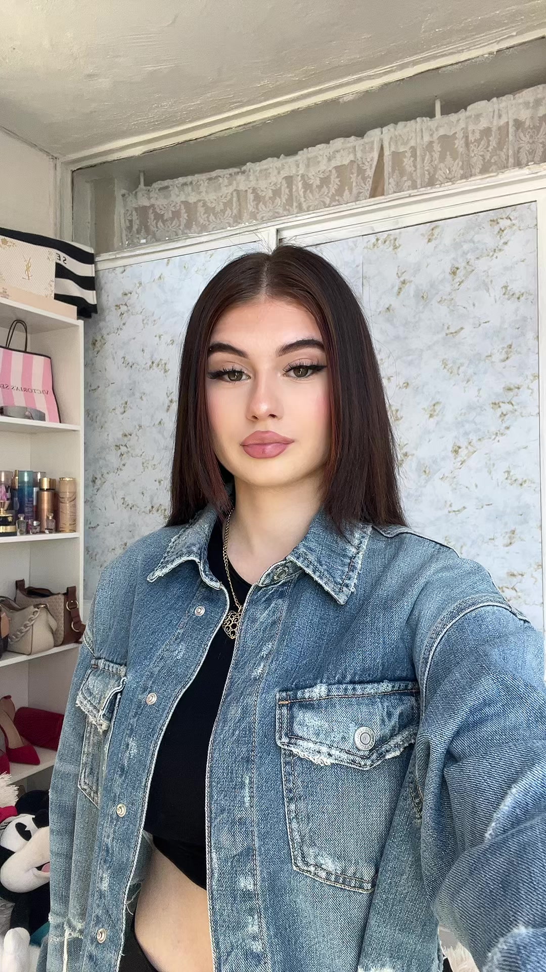 @Angel🦋