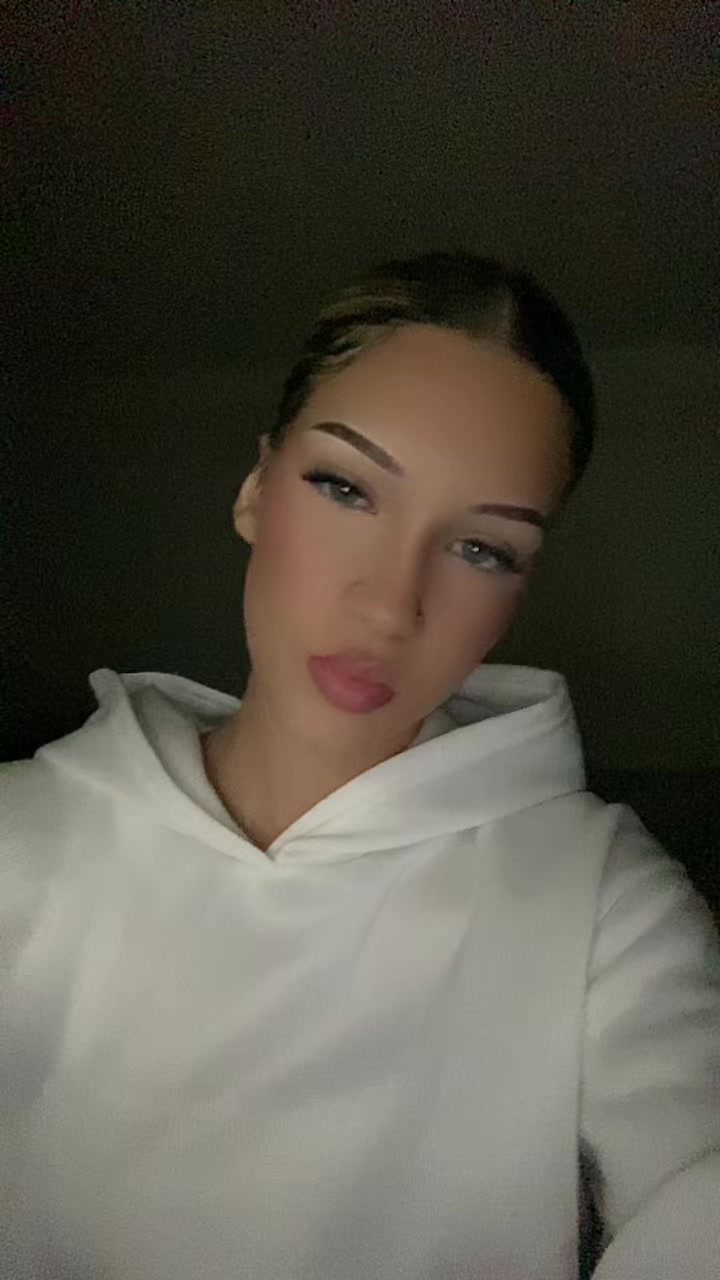 @🦋
