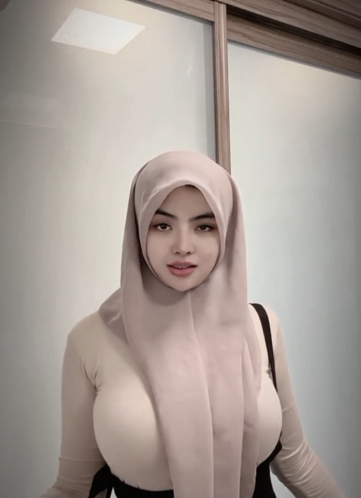 @𝘾𝘼𝙇𝙇𝙈𝙀𝙉𝙐𝙔