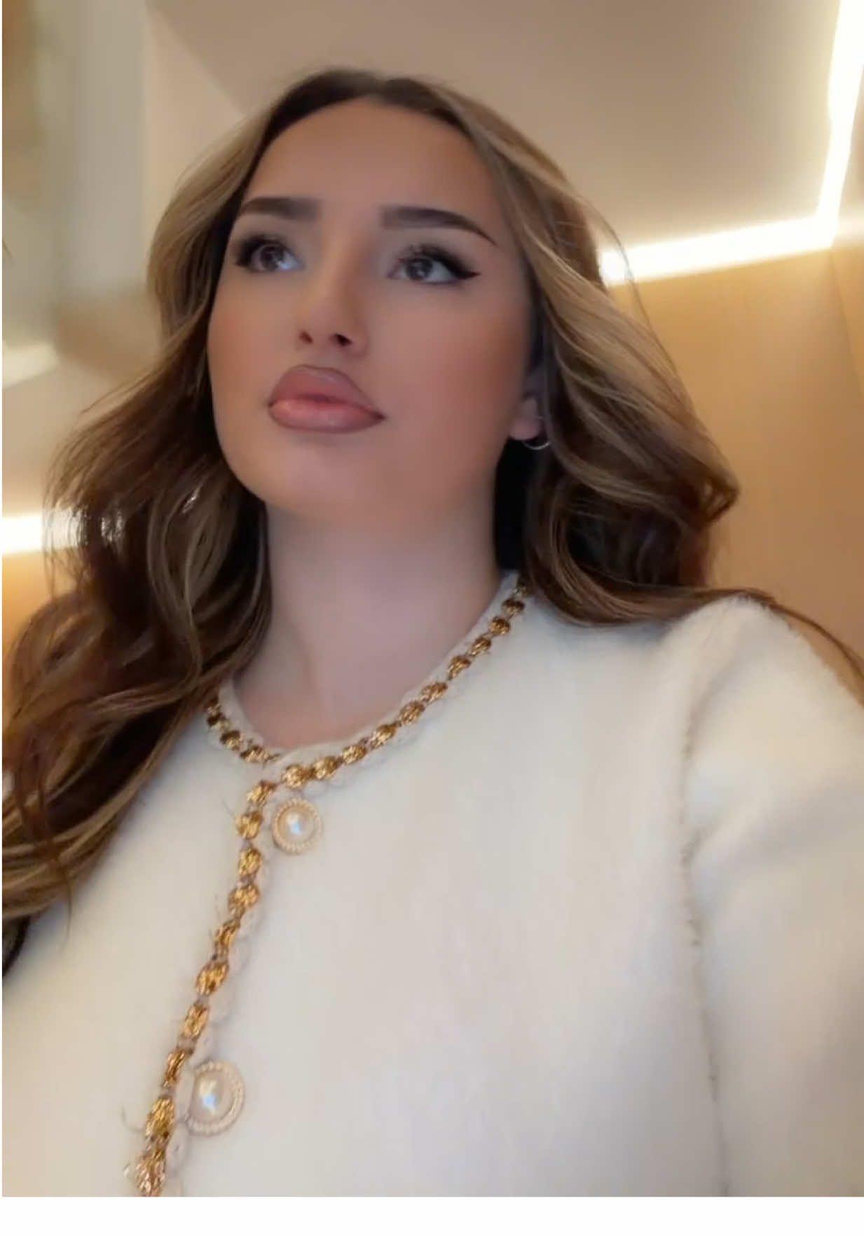 @𝐙